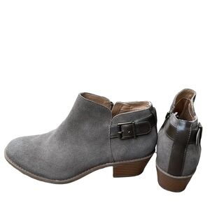 Vionic Taupe  Suede Strap Buckle‎ Bootie/ Ankle Boots Size: 6.5
